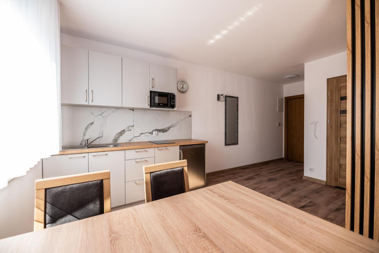 Apartamenty Henry ウェバ エクステリア 写真